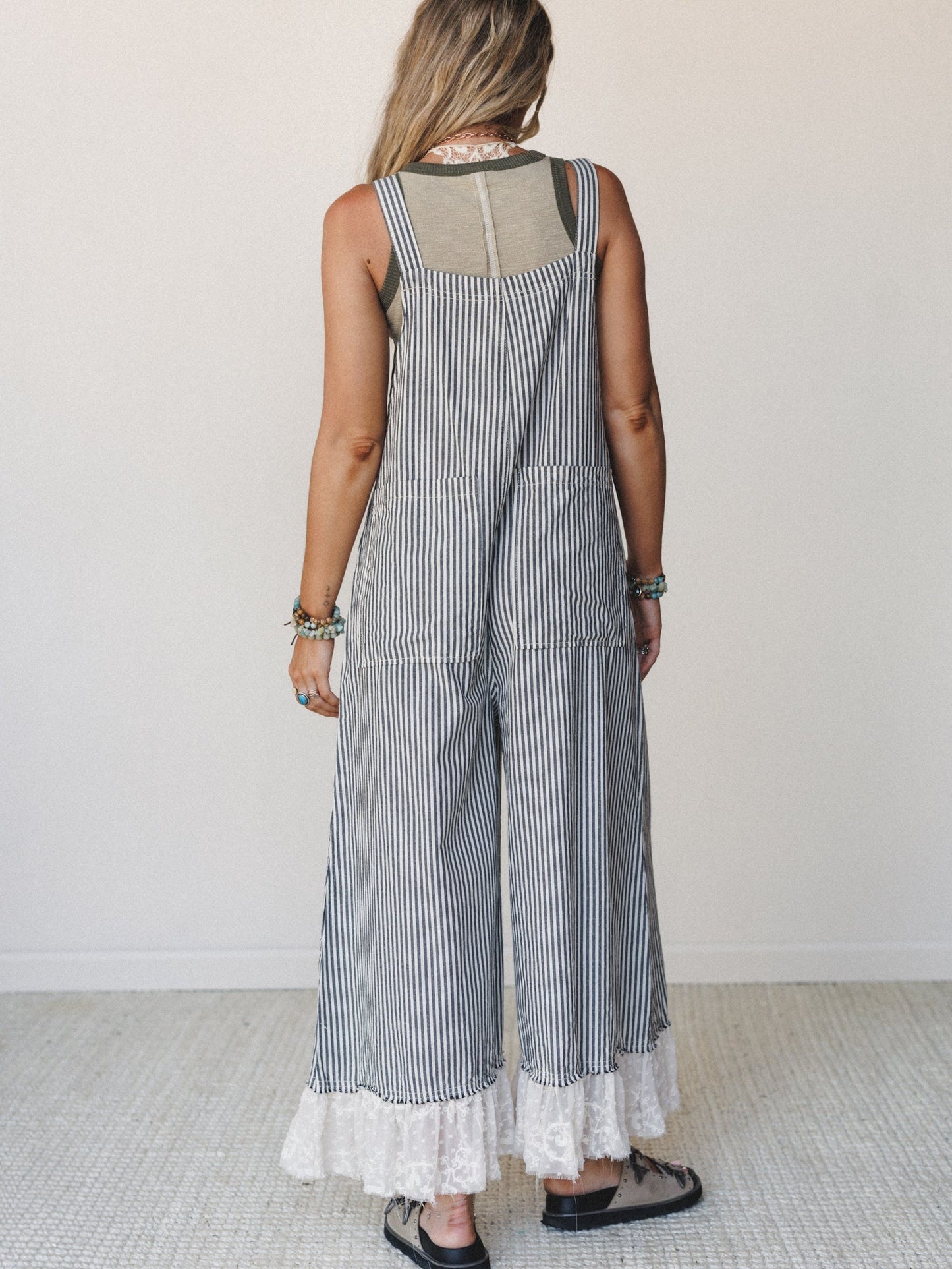 A Bit of Venus 2 Piece Bundle - Black Stripe