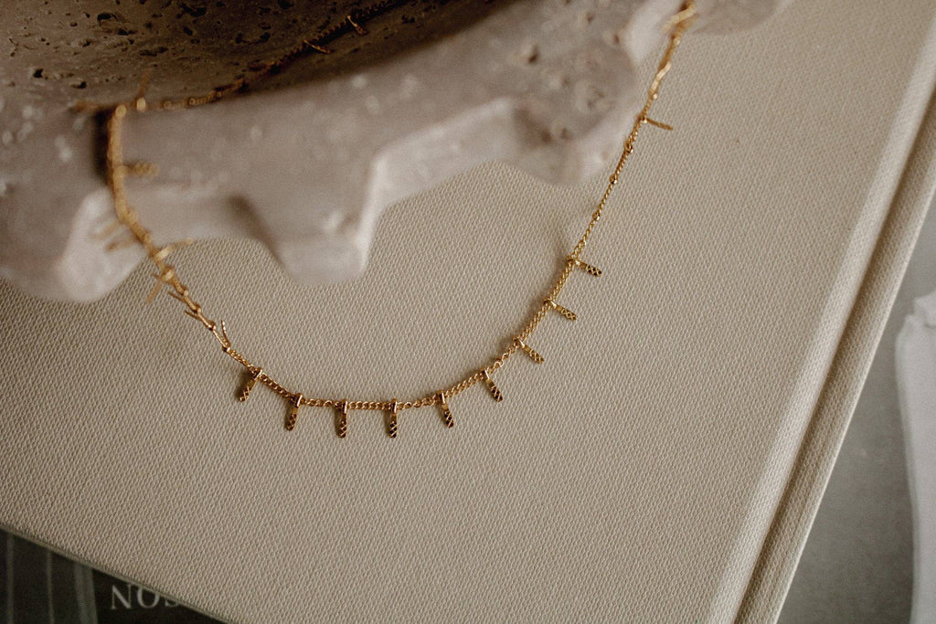 tillie necklace