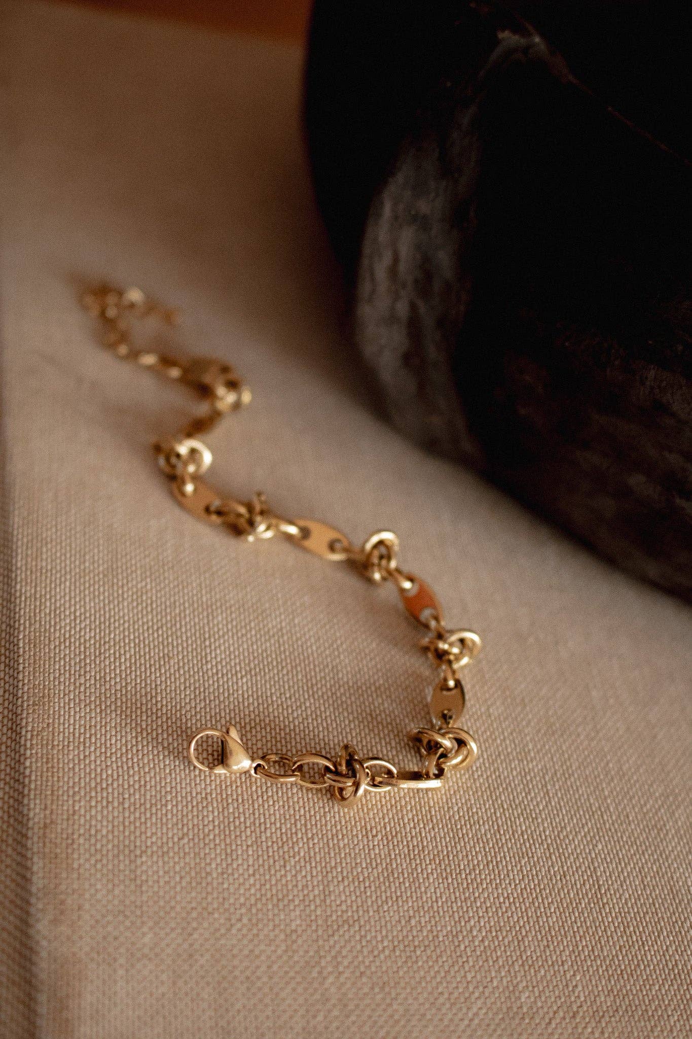 estie bracelet