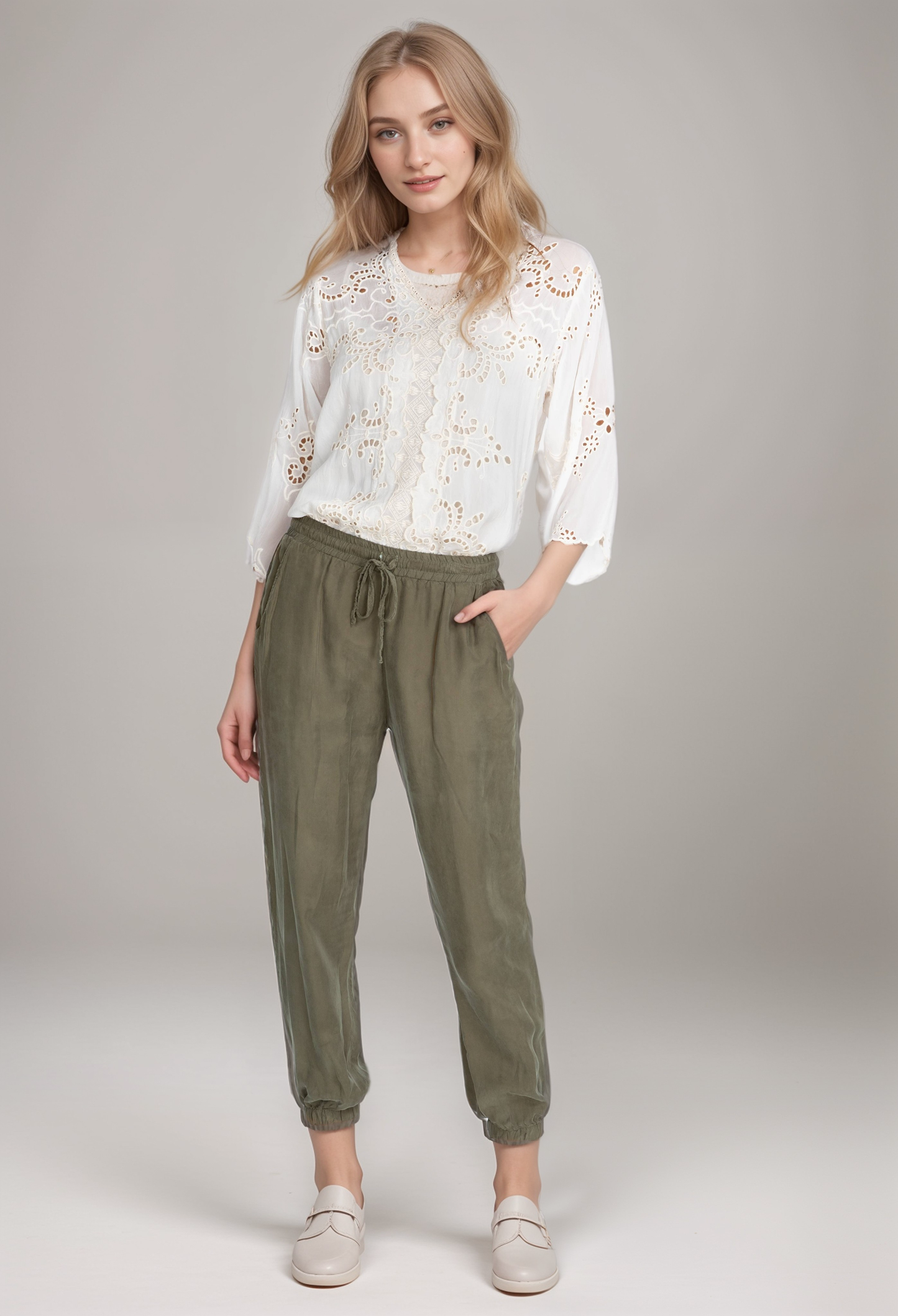 Johnny Was Alice Cropped Jogger Pants R65120-D *