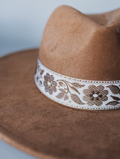 Era Moment Hat - Brown