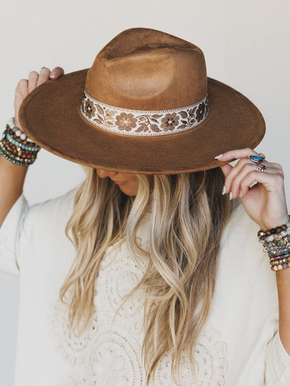 Era Moment Hat - Brown