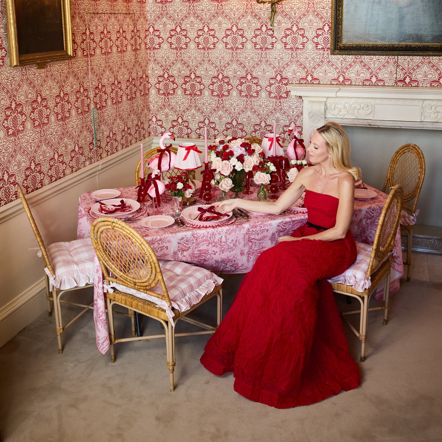 Pink & Red Laurel Napkins (Set of 4)