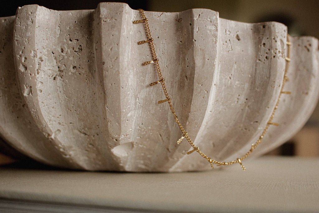 tillie necklace