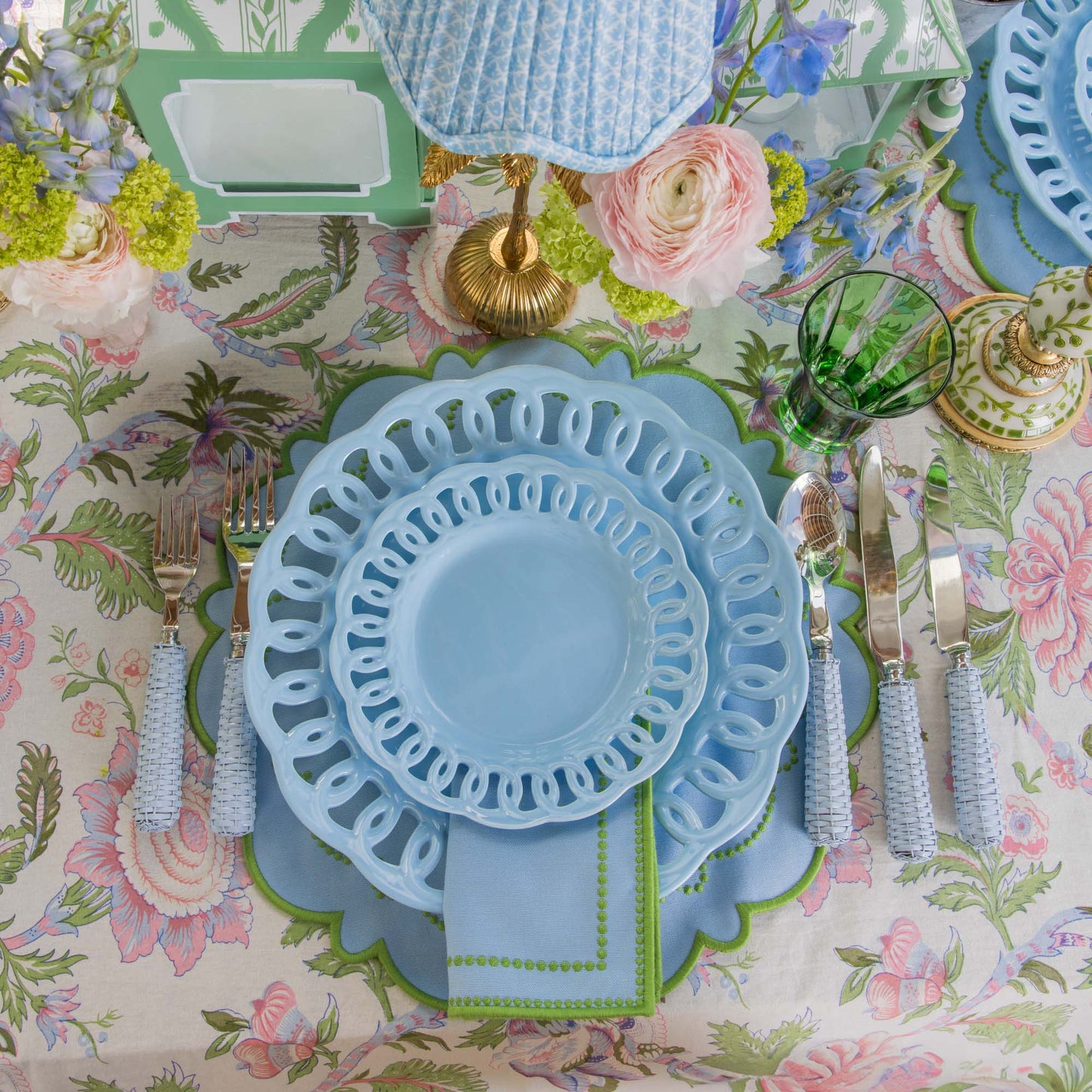 Soft Blue Lace Starter Plates (Set of 4)