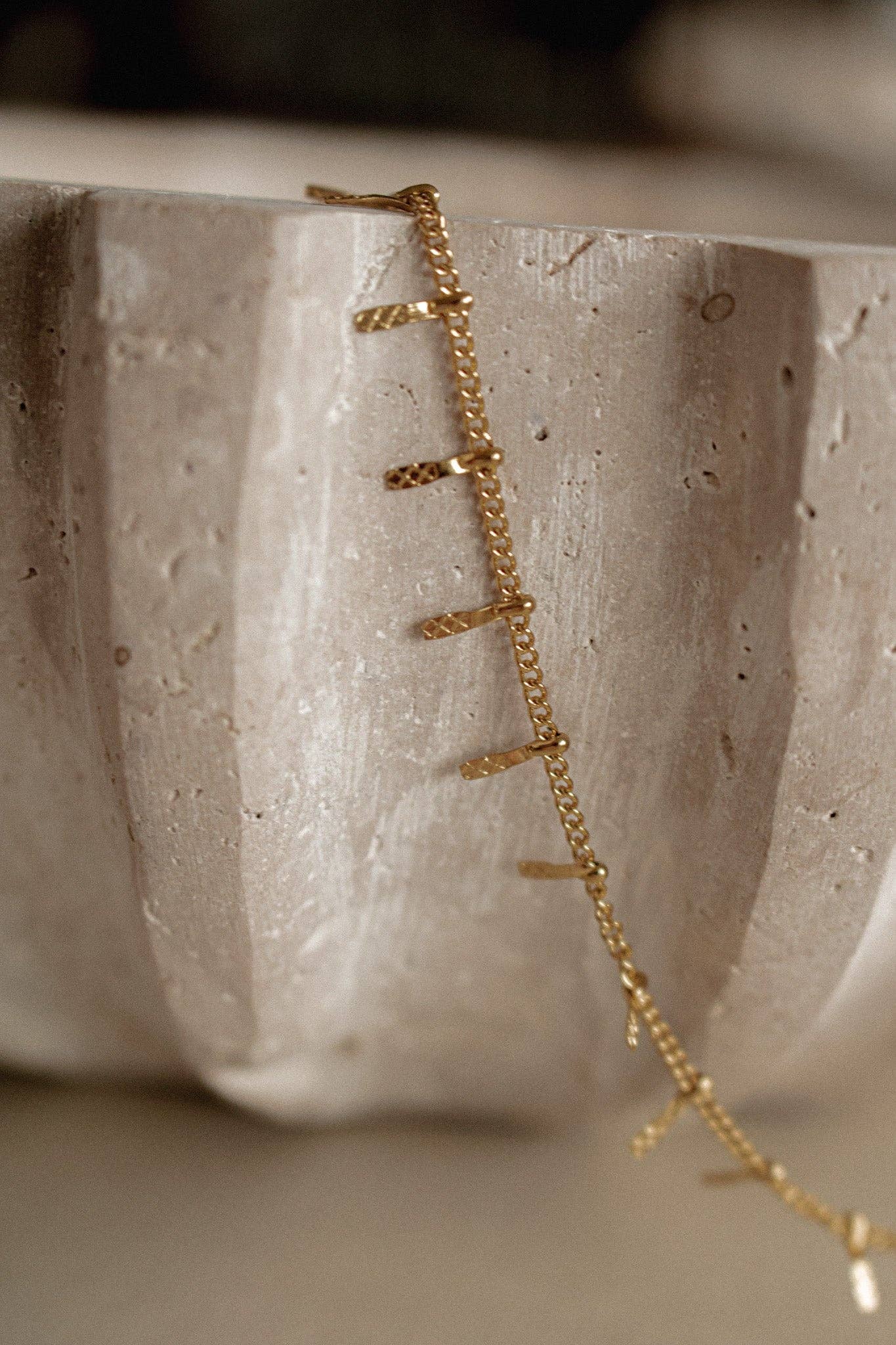 tillie necklace