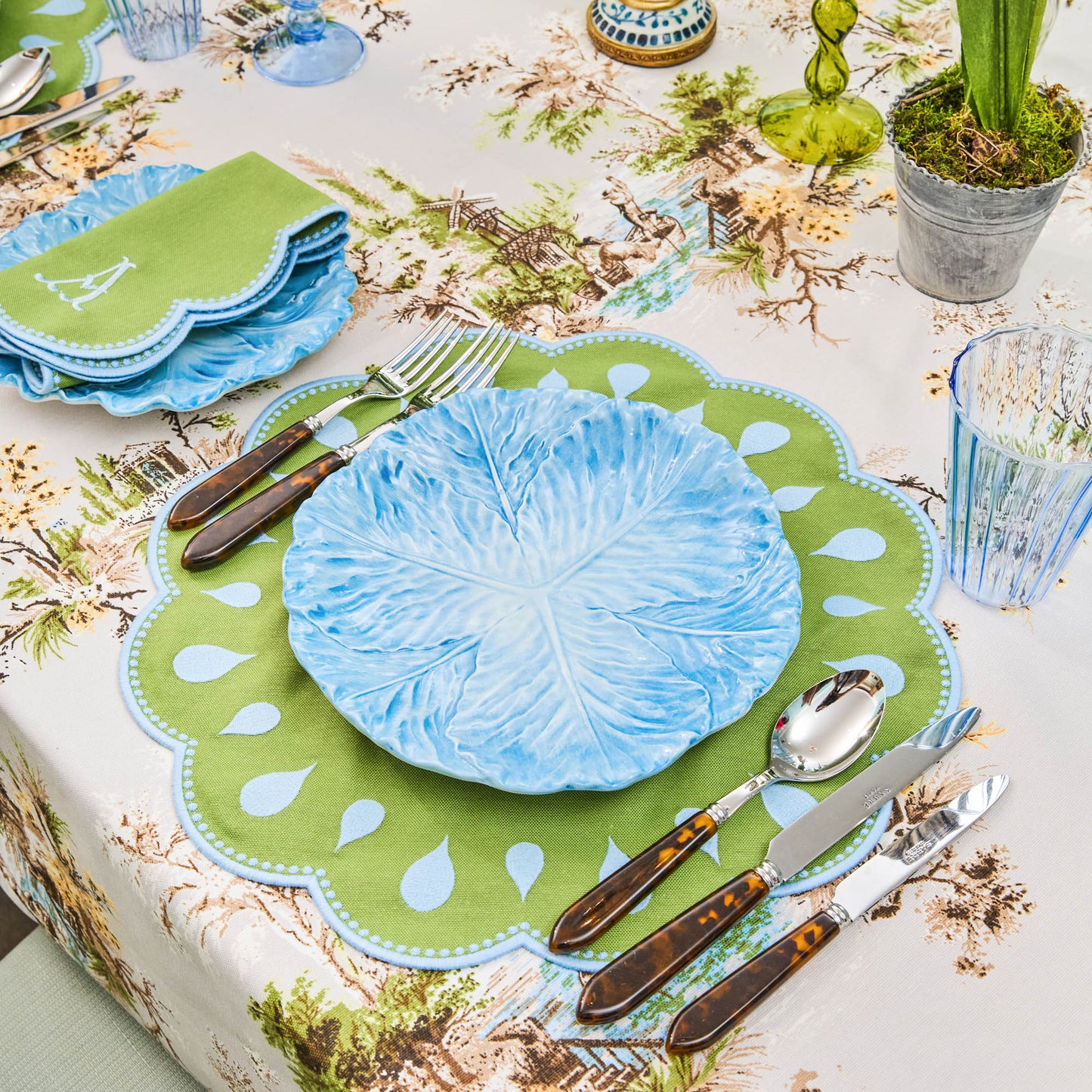 Blue Serena Cabbage Dinner Plates (Set of 4)