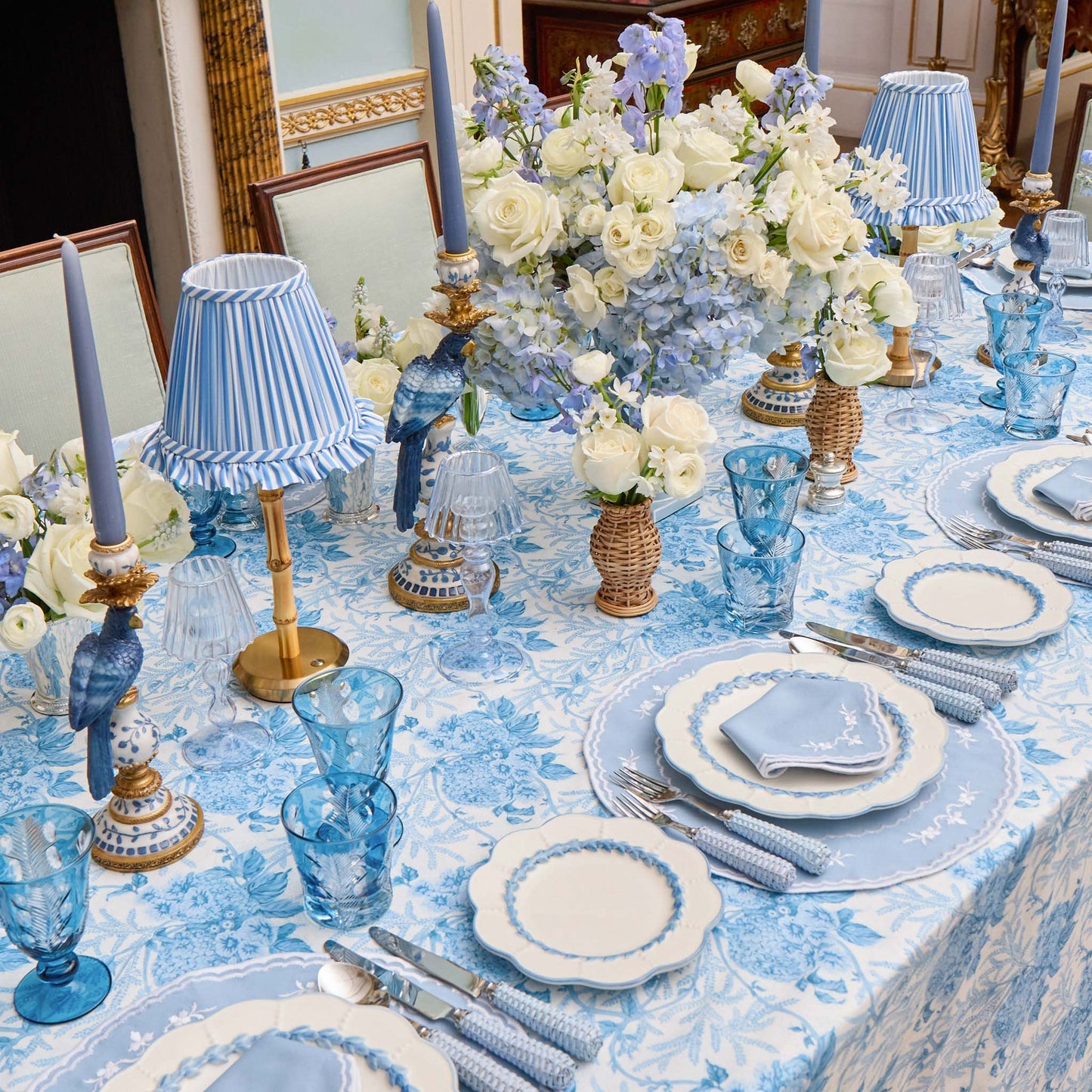 Blue Laurel Starter Plates (Set of 4)