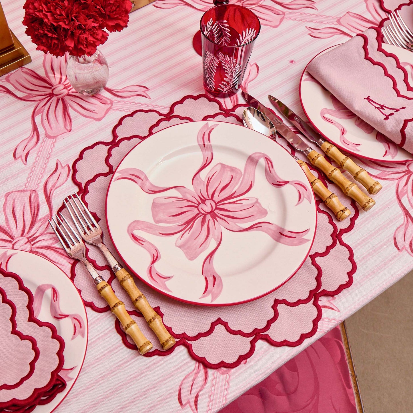 Audrey Pink & Red Bow Dinner Plates (Set of 4)
