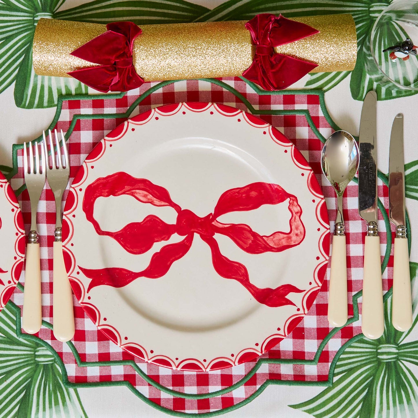 Marilyn Red Bow Starter Plate