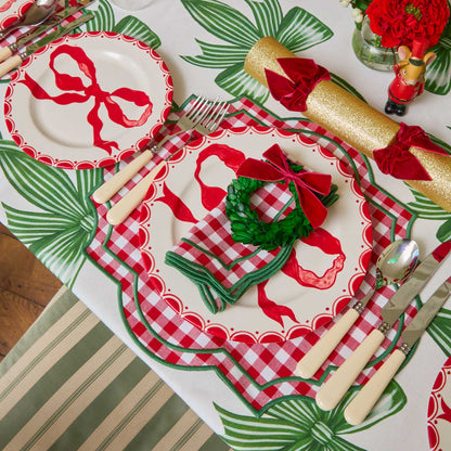 Marilyn Red Bow Starter Plate