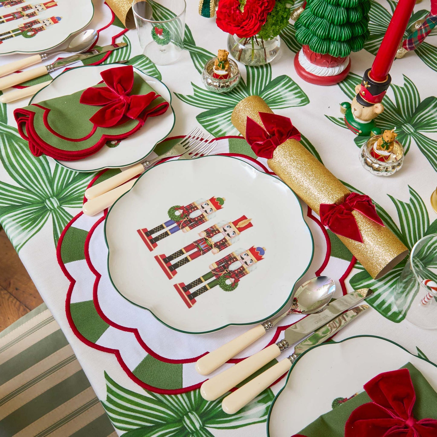 Candycane Green & Red Placemats & Napkins (Set of 4)
