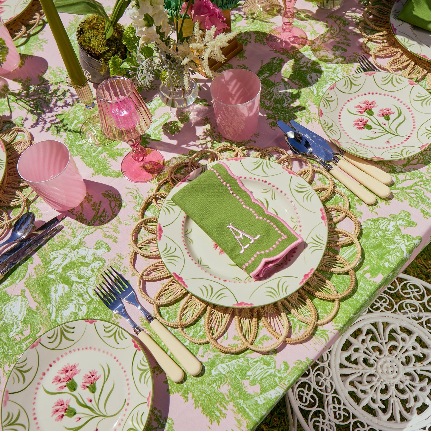 Pink & Green Santa Kristina Starter Plates (Set of 4)