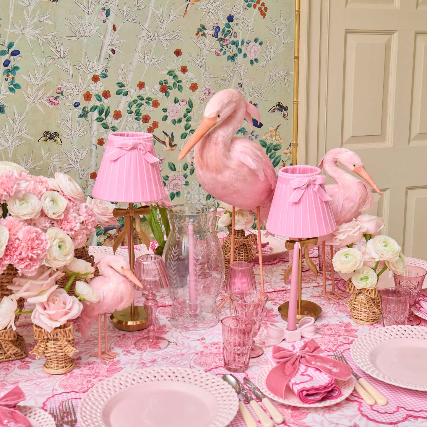 Marilyn Bow Rechargeable Lamp with Pink Velvet Bow Shade (18cm)