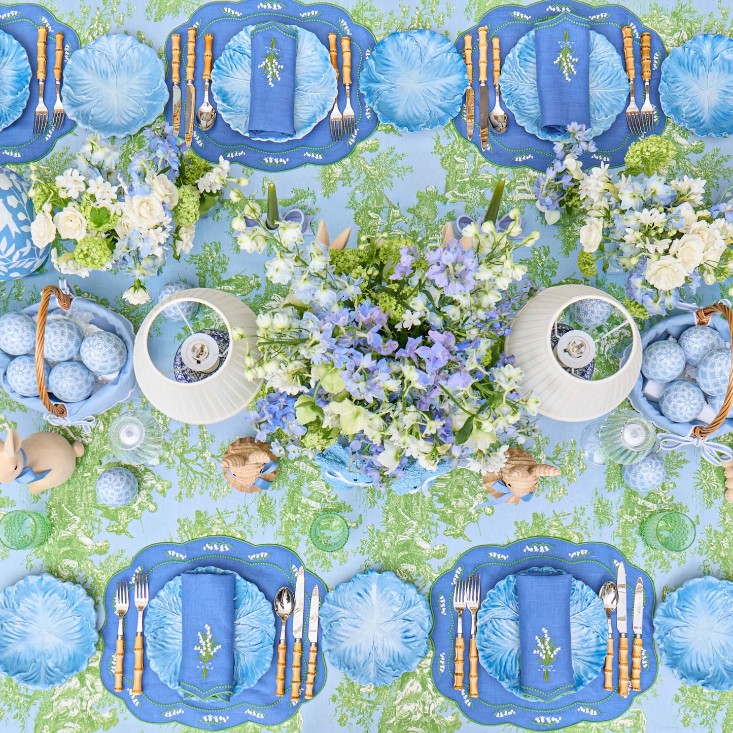 Blue Serena Cabbage Dinner Plates (Set of 4)