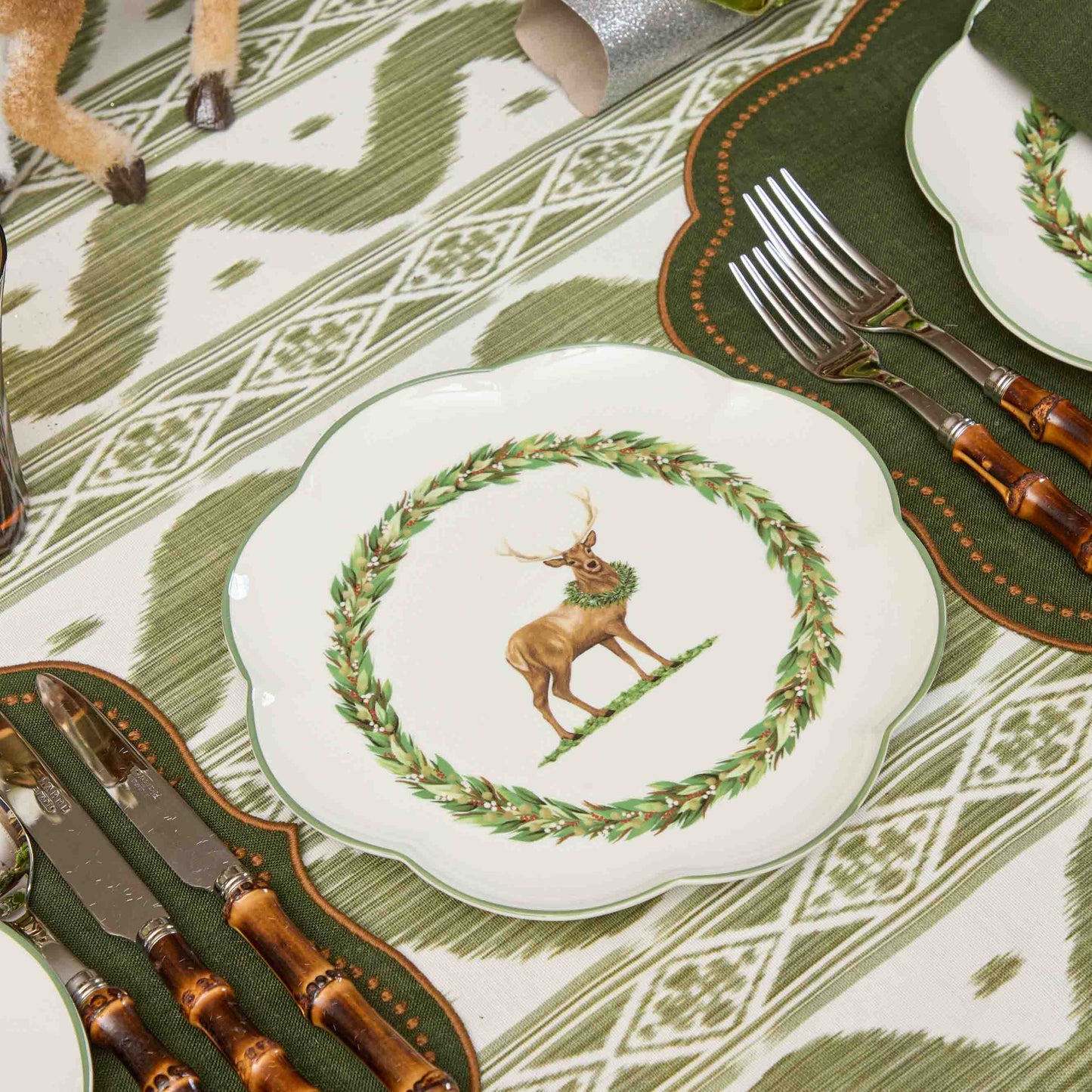 Stag Garland Starter Plate
