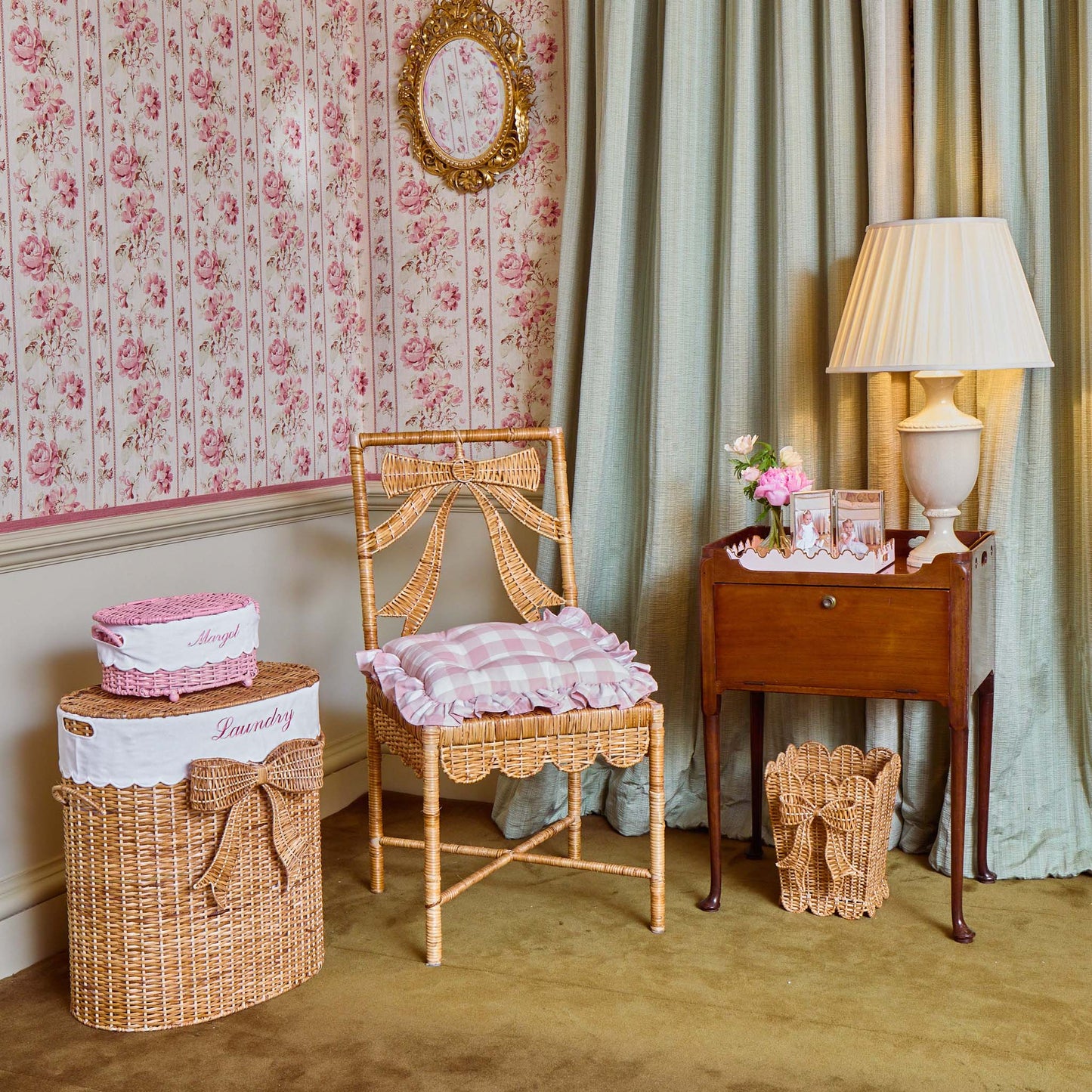 Scalloped Bow Rattan Waste Paper Bin