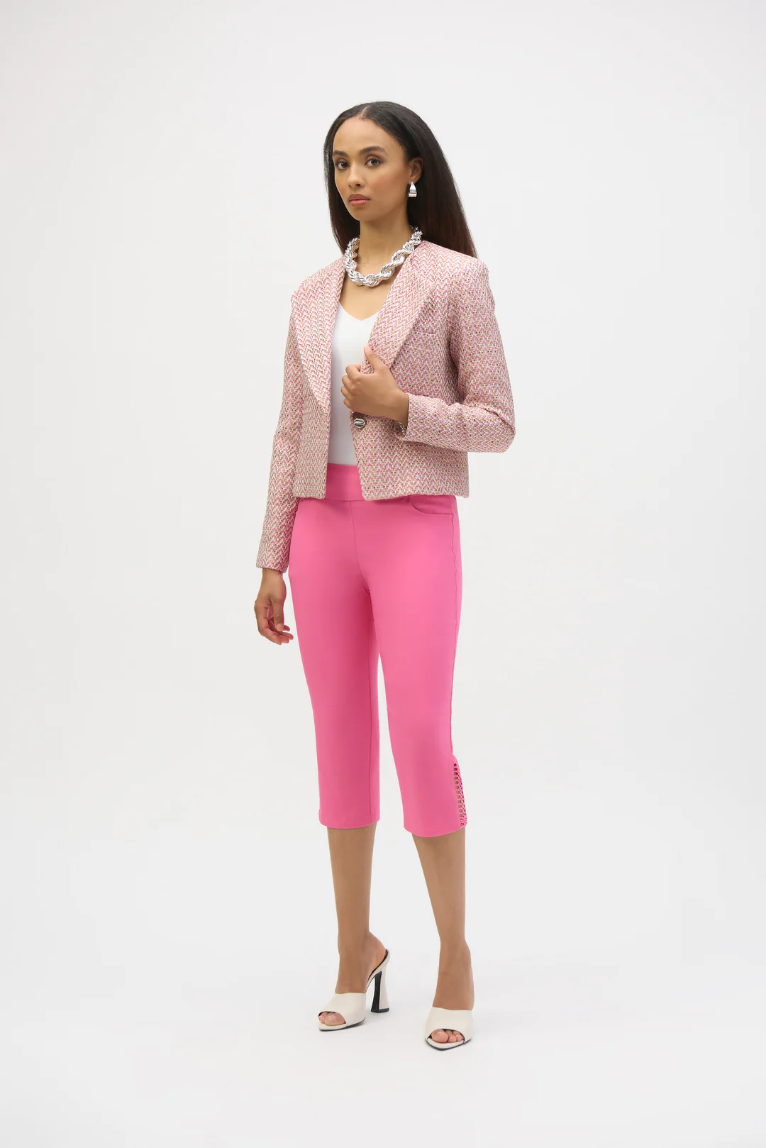 Joseph Ribkoff Pull On Guipure Capri Pants 252192