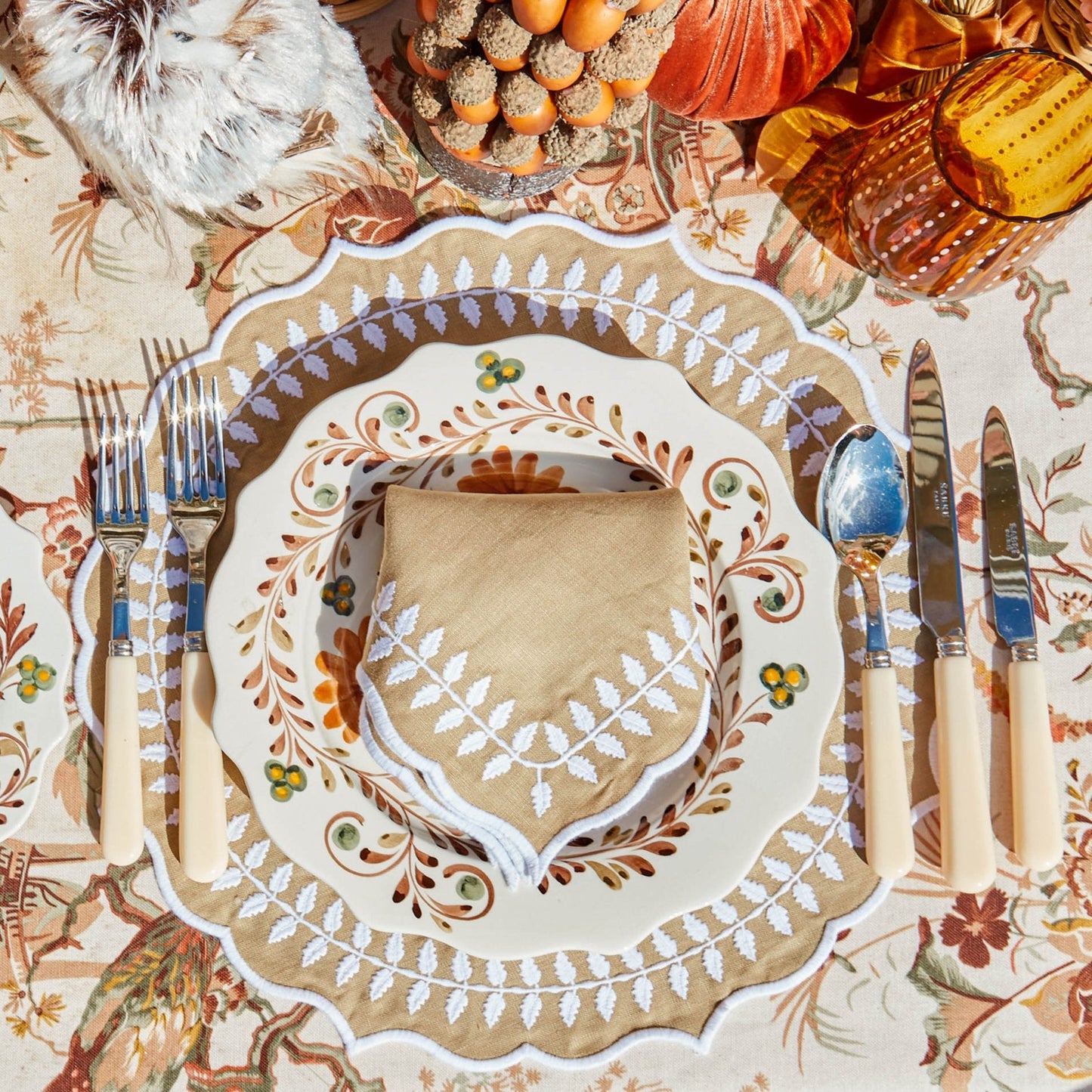 Natural Laurel Placemats & Napkins (Set of 4)