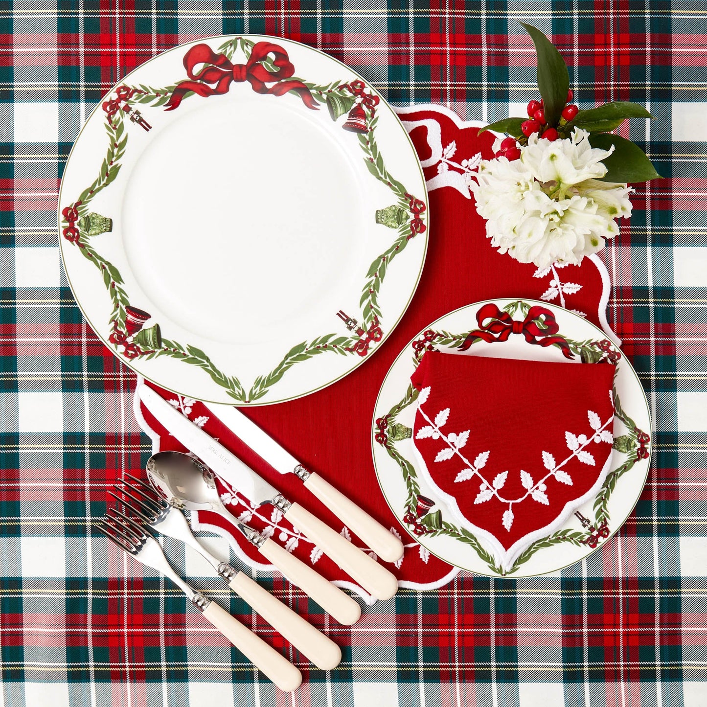 Christmas Garland Dinner Plate (Set of 4)