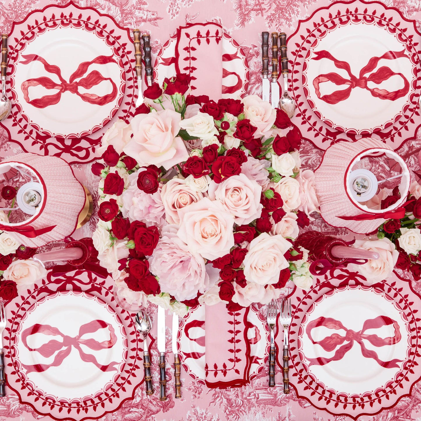 Pink & Red Laurel Napkins (Set of 4)