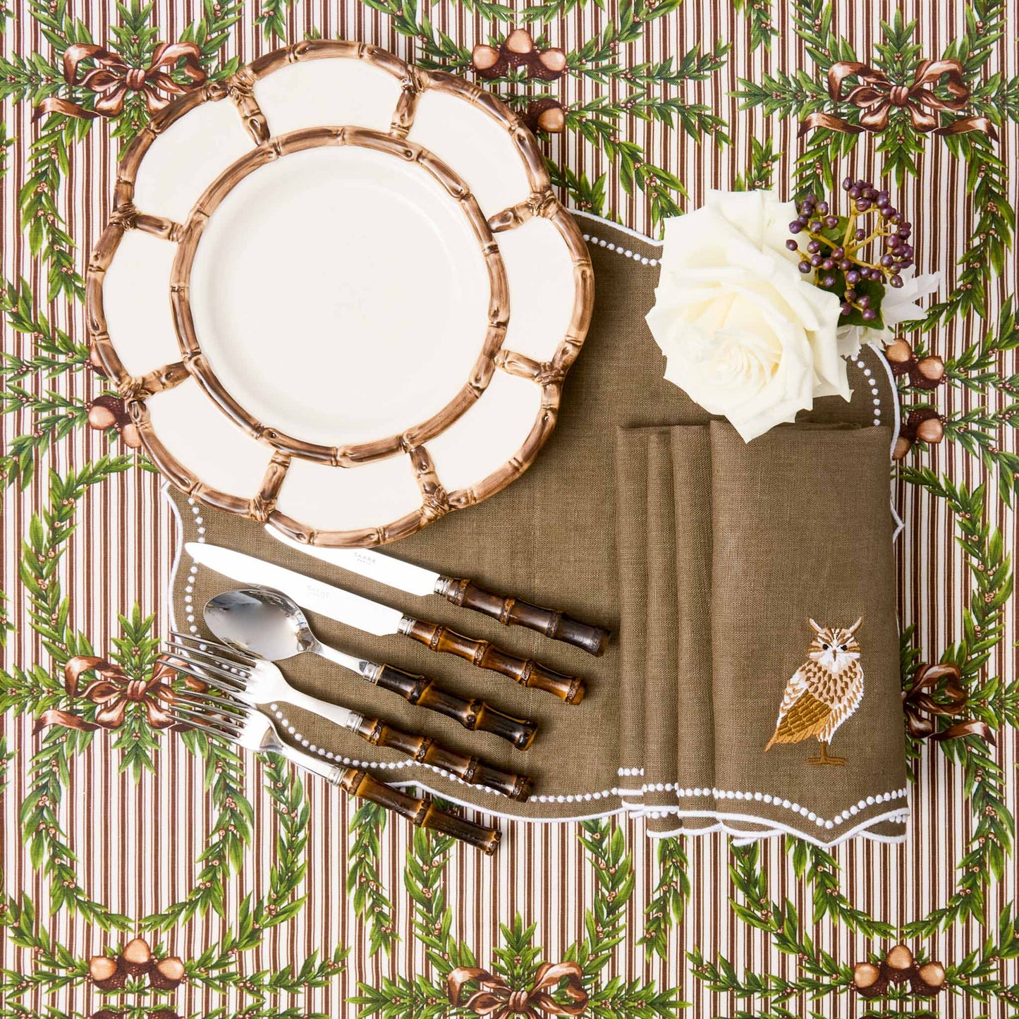 Petal Burnt Bamboo Dinner Plate