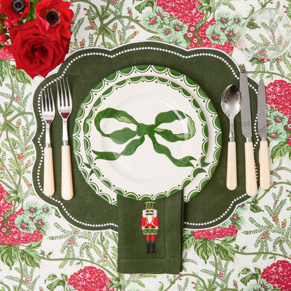 Marilyn Forest Green Bow Starter Plate