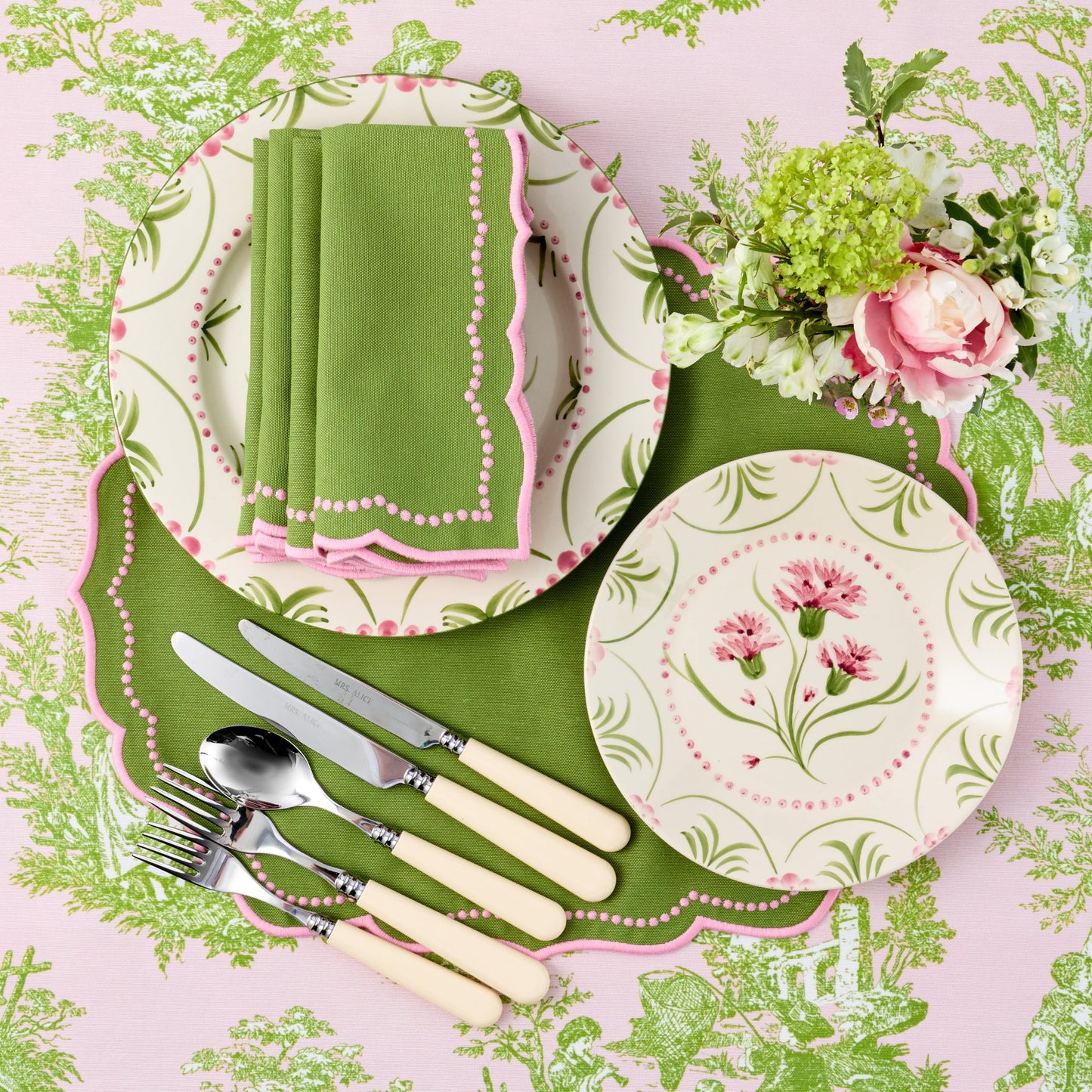 Pink & Green Santa Kristina Starter Plates (Set of 4)